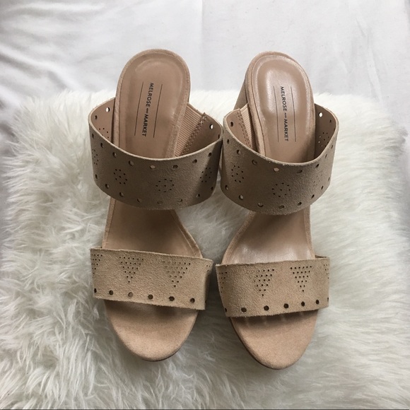 NWT Melrose & Market Heels - Picture 4 of 6